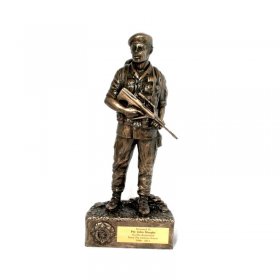 Bronze Irish Soldier with Beret Trophy - 31cm